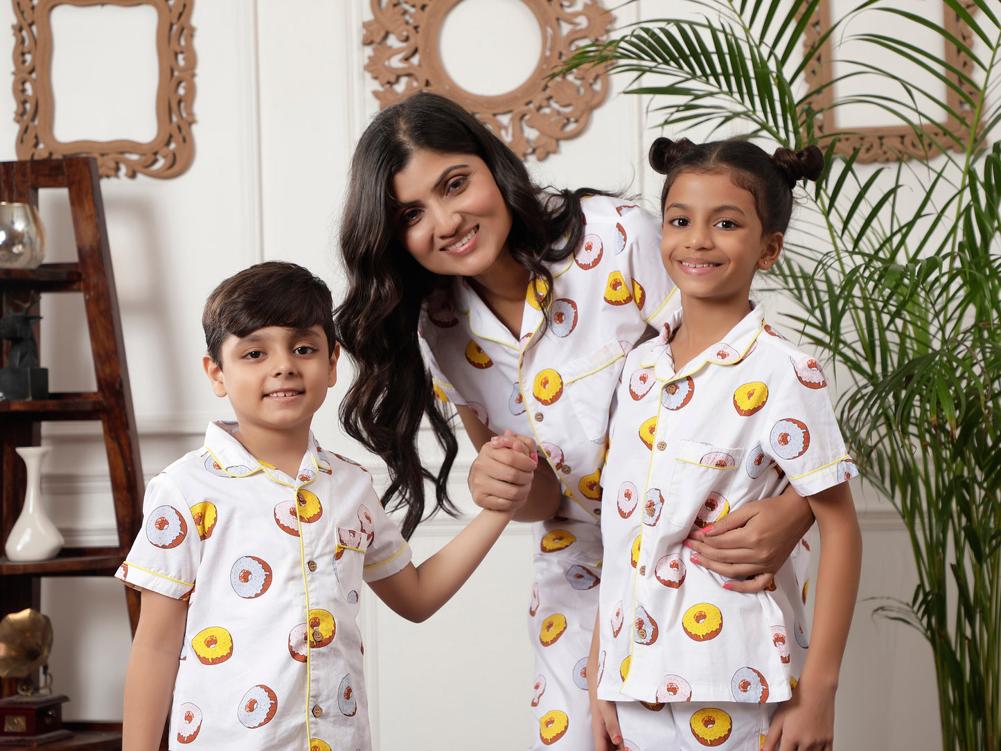 Notched Unisex Nightuit in Fun Donut Print- White