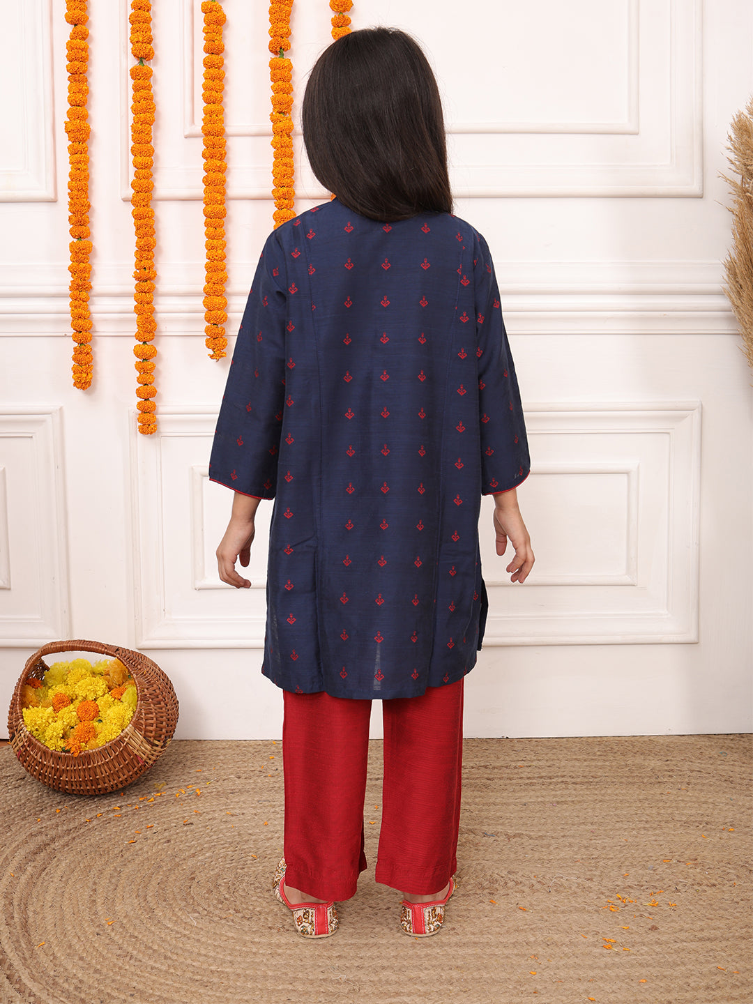 Biglilpeople Girls Woven Geometric Round Neck 3/4th Sleeves 4 Kali Kurta Set