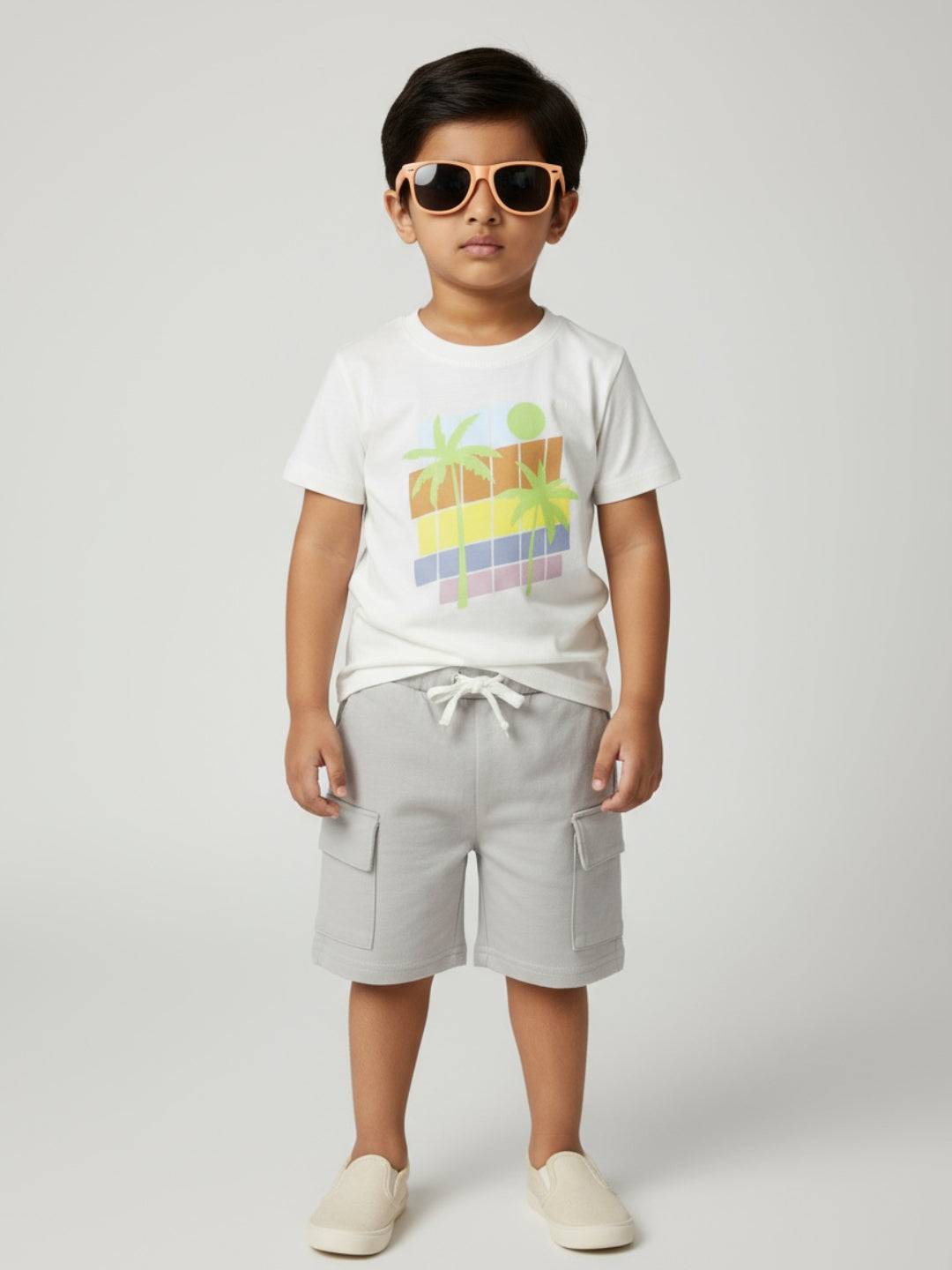 Biglilpeople Boys Graphic Print T-Shirt and Cargo Shorts Set with Sunglasses