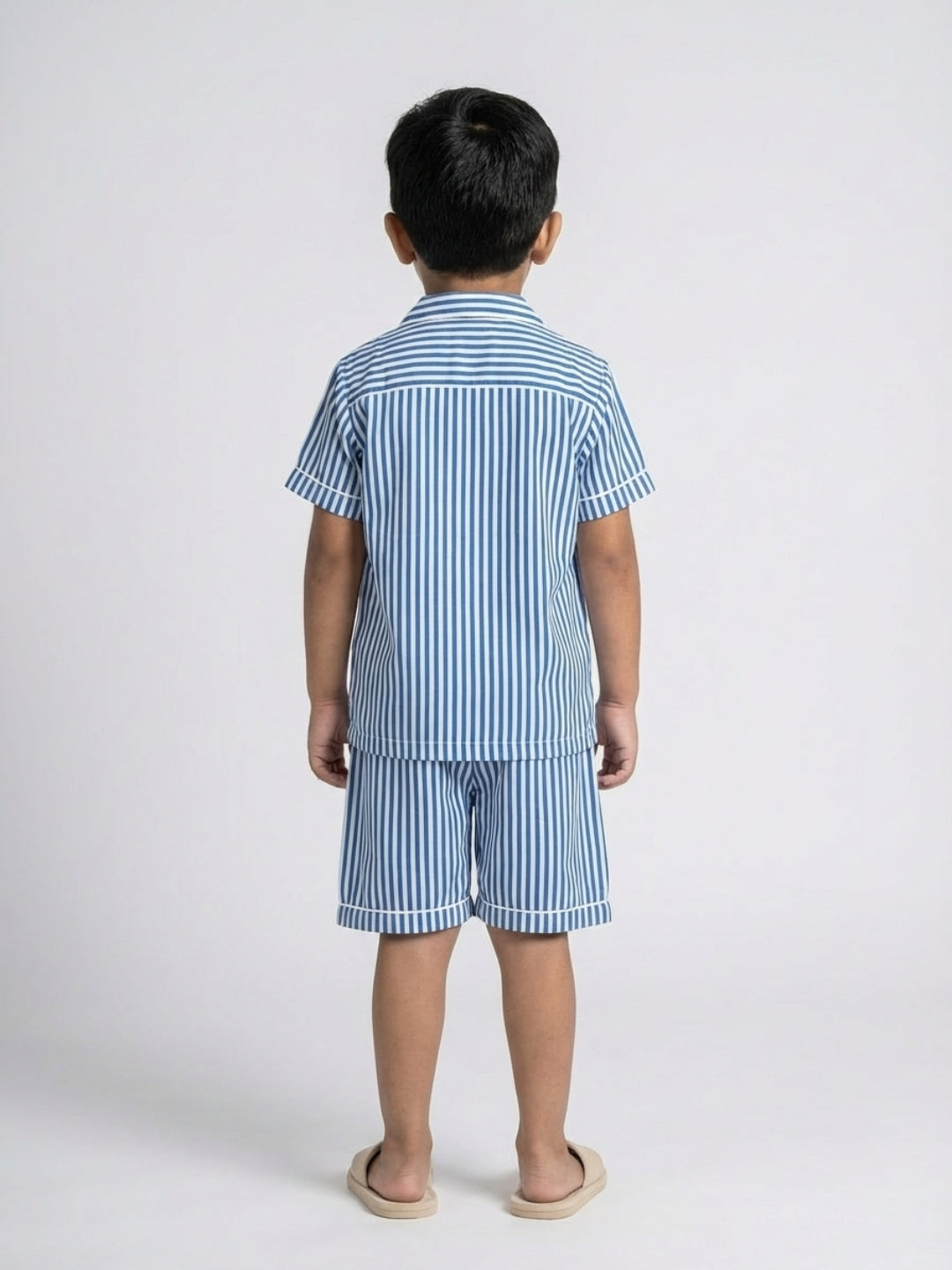 बिग्लिलपीपल लड़कों की नीली और सफेद धारीदार शुद्ध सूती शॉर्ट स्लीव शर्ट और शॉर्ट्स नाइटसूट