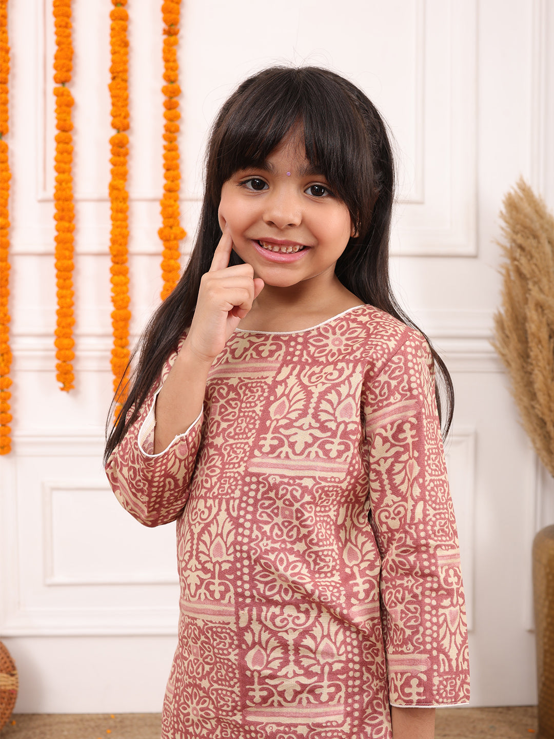 Girls Printed Full Sleeves Kurta Set-Red & Off-White