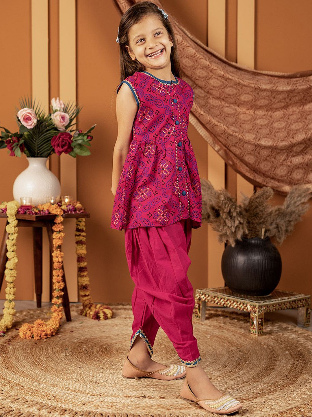 Girls Floral Printed Regular Pure Cotton Kurta with Salwar