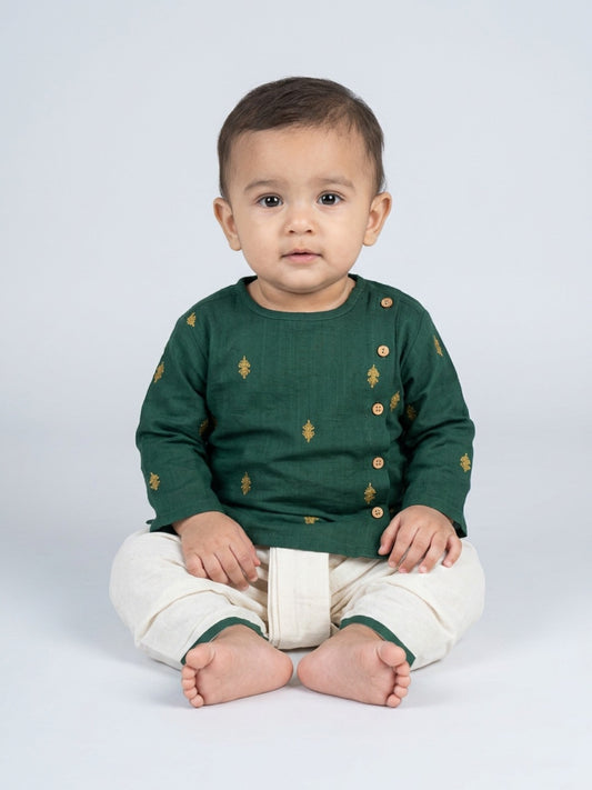 Infants round neck Green color cotton dhoti kurta set with side button closure