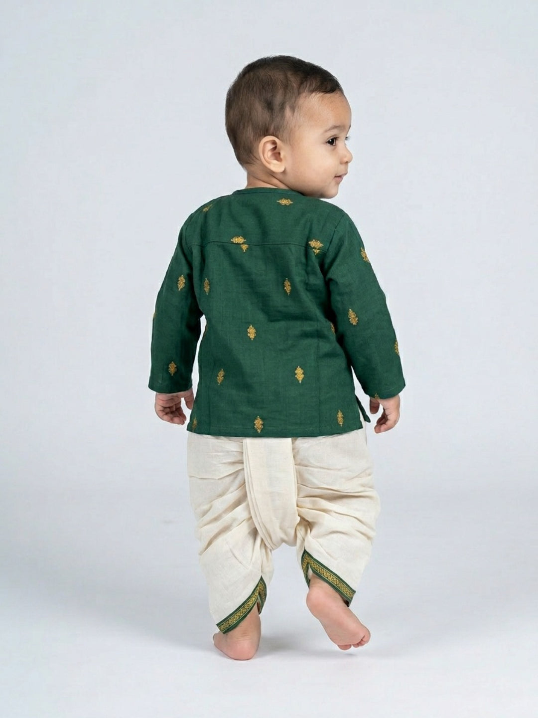 Infants round neck Green color cotton dhoti kurta set with side button closure