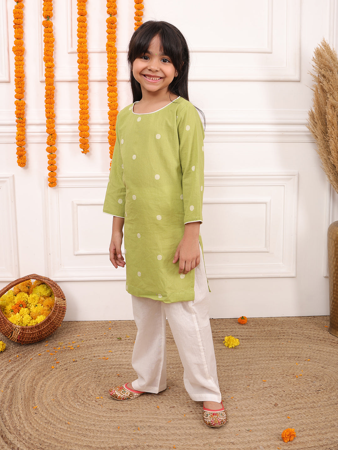 Biglilpeople Girls Woven Polka Dot Round Neck 3/4th Sleeves Kurta Set