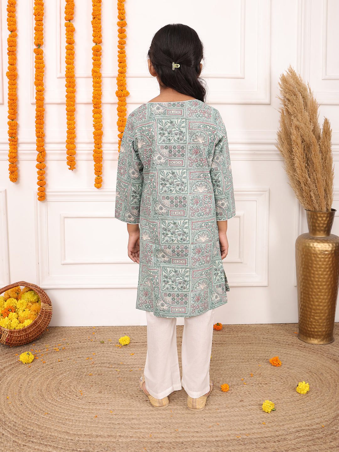 Biglilpeople Conjunto de kurta de motivos florales para niña, cuello redondo y manga tres cuartos