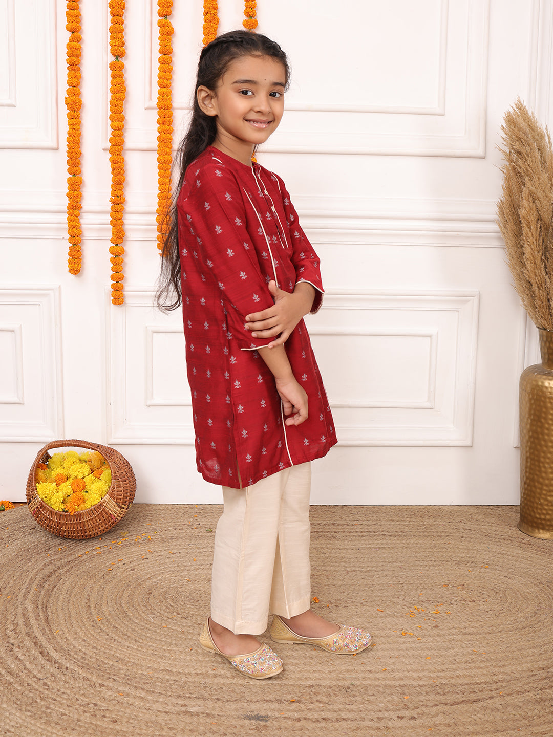 Biglilpeople Girls Woven Geometric Round Neck 3/4th Sleeves 4 Kali Kurta Set