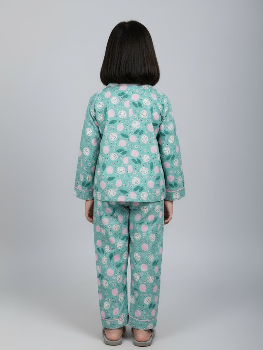 Biglilpeople Girls Rayon Printed Full Sleeves Night Suit