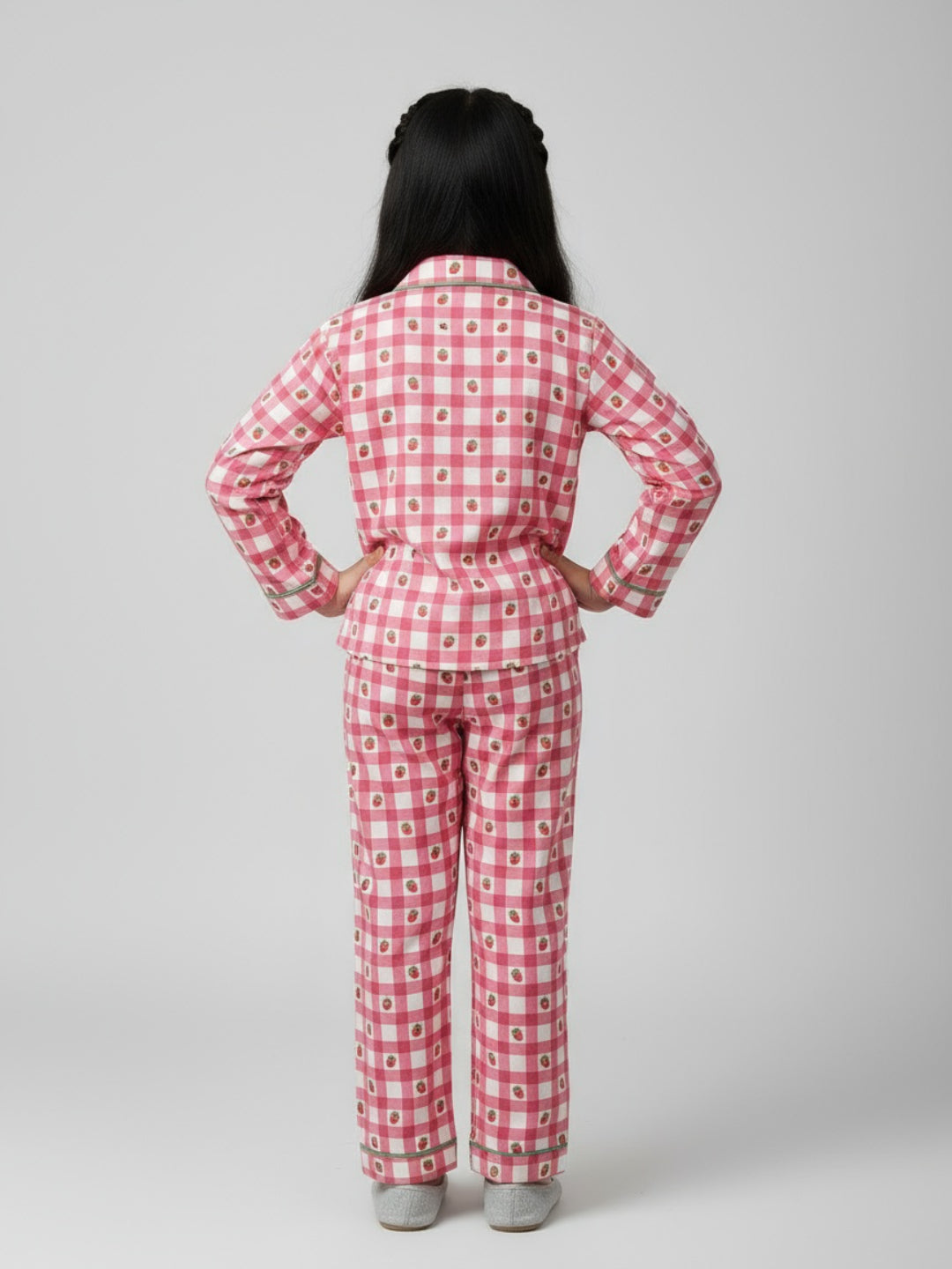 Biglilpeople Girls Rayon Printed Full Sleeves Night Suit