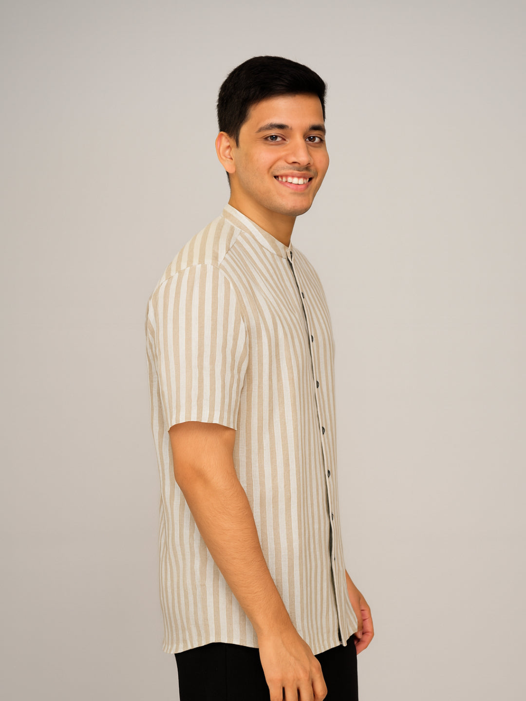 Biglilpeople Men's Striped Band Collar Short Sleeves Shirt