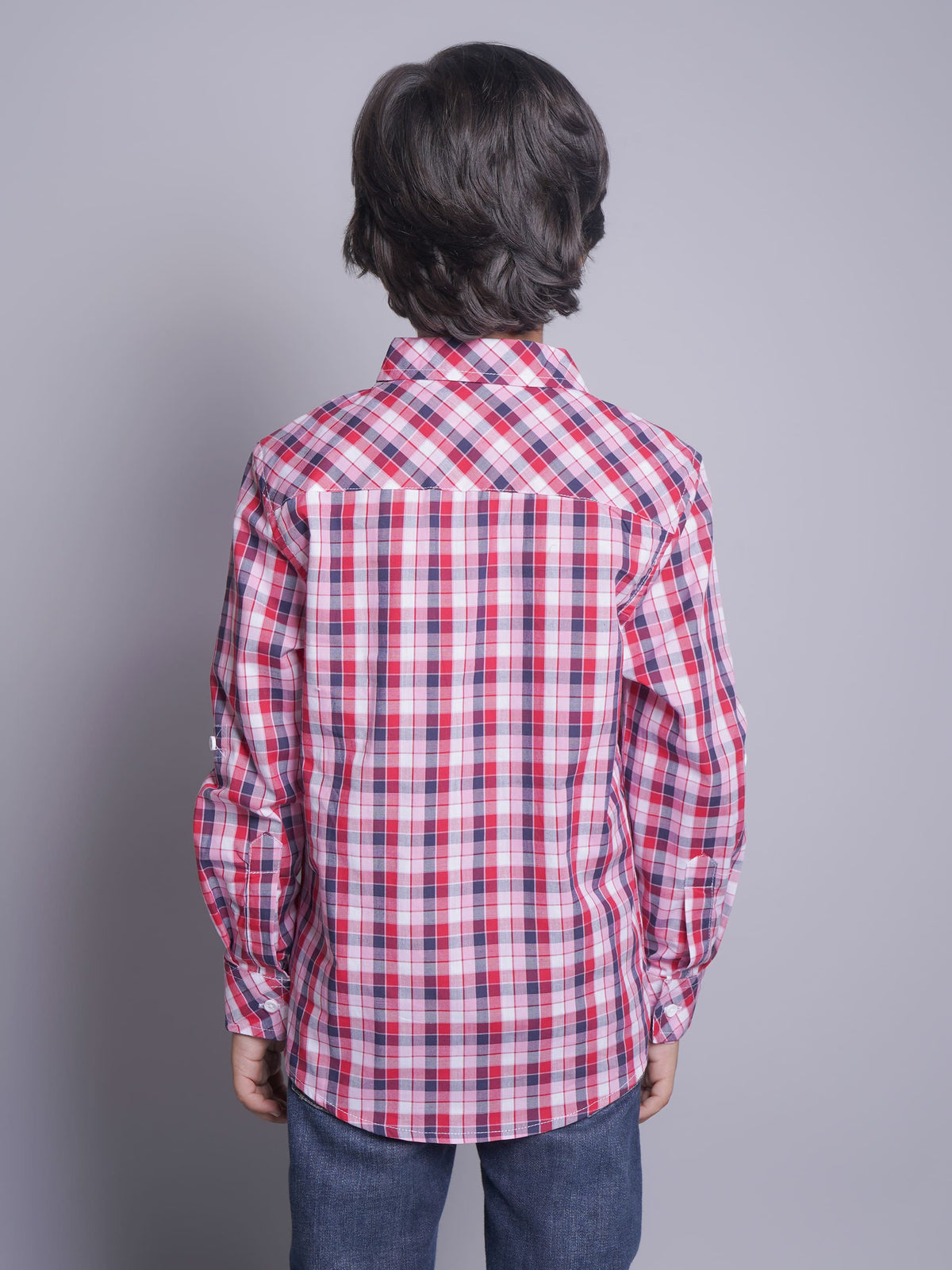 Camisa informal roja a cuadros de manga larga