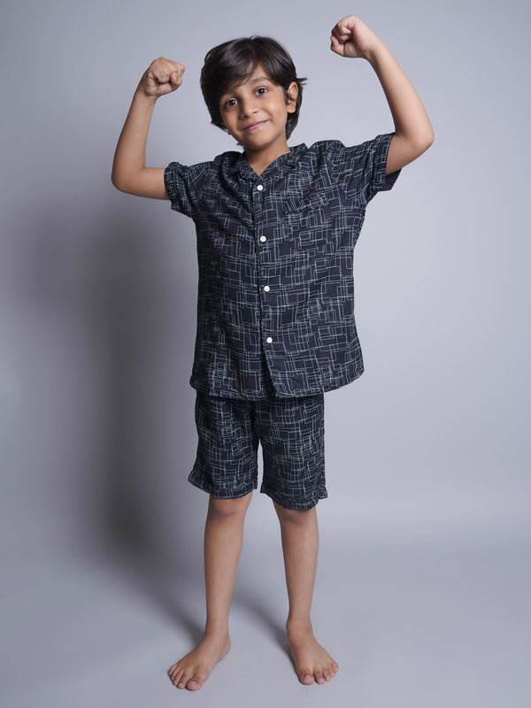 Pijamas estampados de manga corta para niños y niñas
