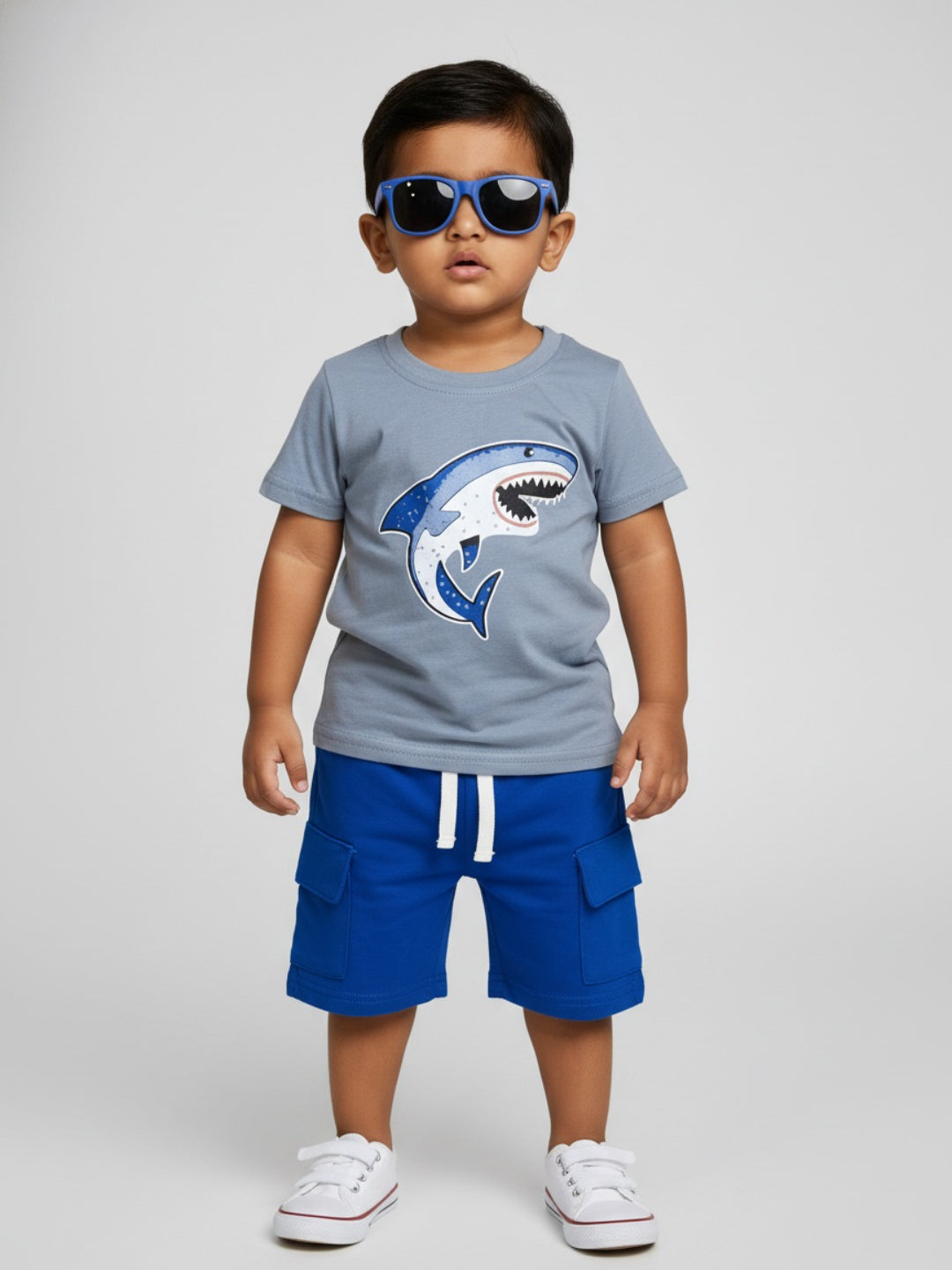 Biglilpeople Boys Graphic Print T-Shirt and Cargo Shorts Set with Sunglasses
