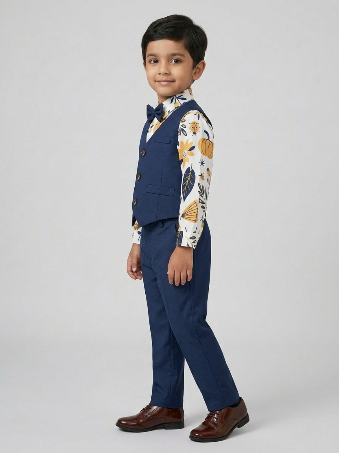बिग्लिलपीपल लड़कों का 3 पीस ब्लू सूट सेट: क्लासिक बो के साथ शर्ट, वेस्टकोट और पैंट