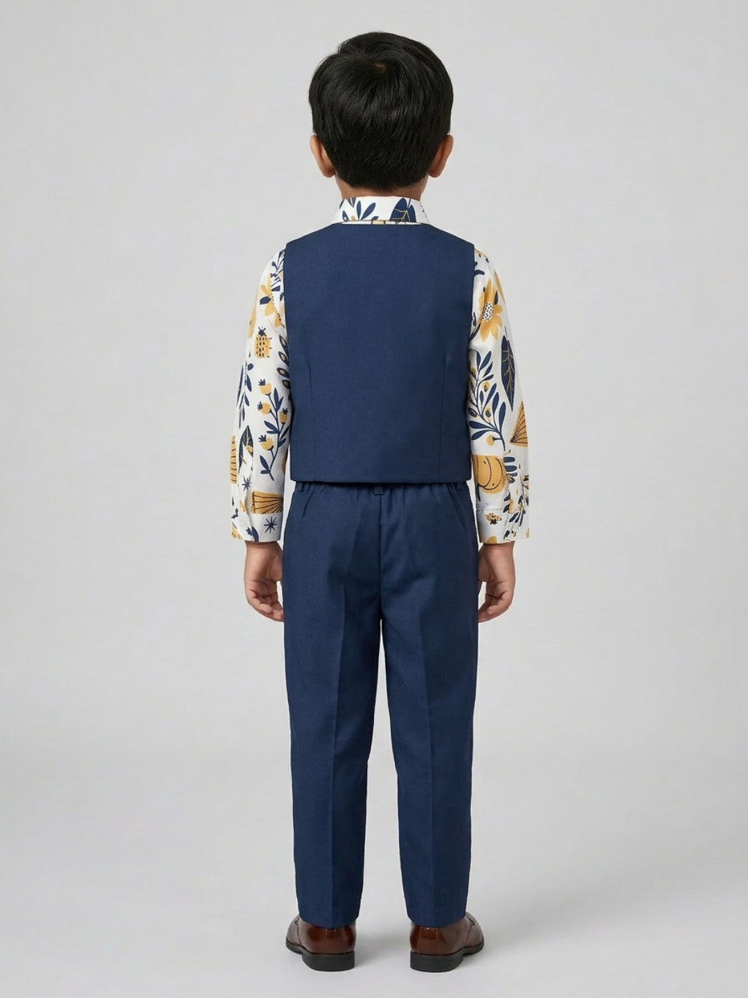 बिग्लिलपीपल लड़कों का 3 पीस ब्लू सूट सेट: क्लासिक बो के साथ शर्ट, वेस्टकोट और पैंट