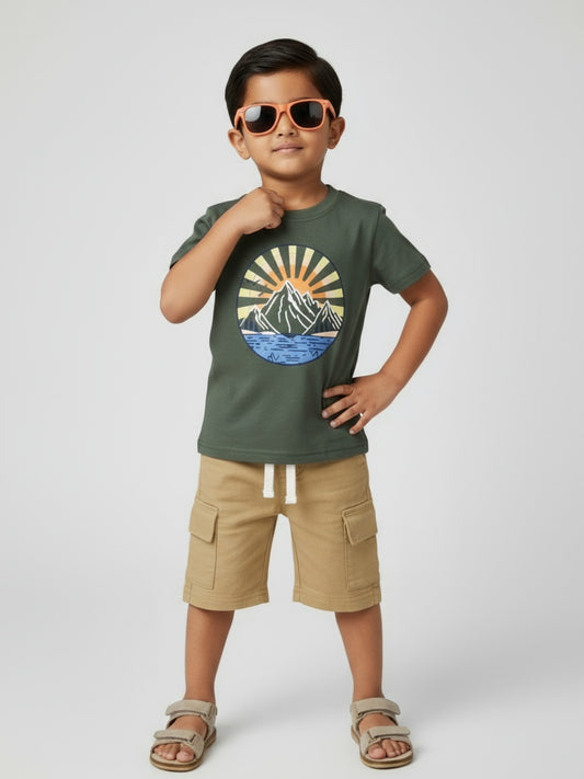 Biglilpeople Boys Graphic Print T-Shirt and Cargo Shorts Set with Sunglasses