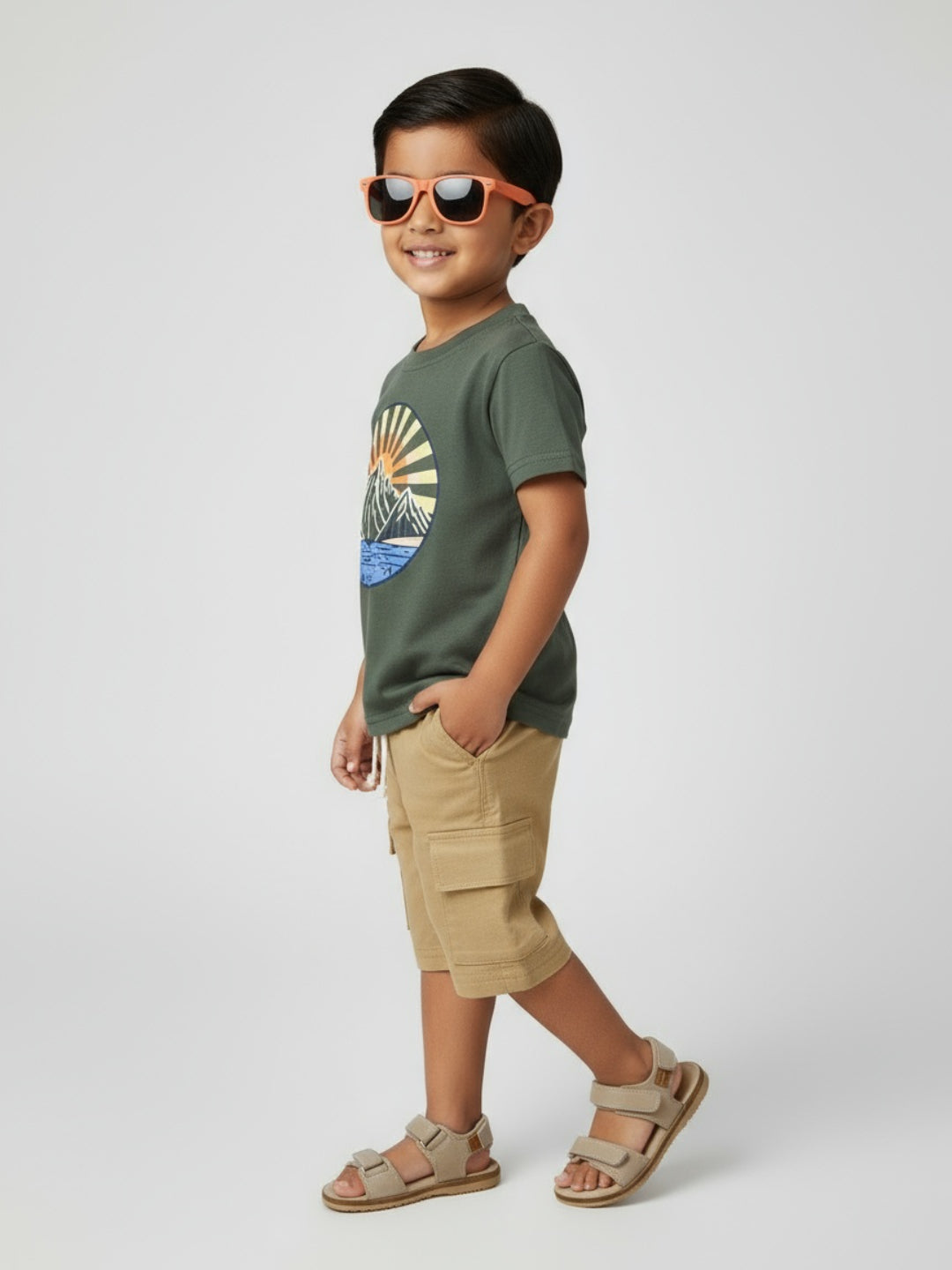 Biglilpeople Boys Graphic Print T-Shirt and Cargo Shorts Set with Sunglasses