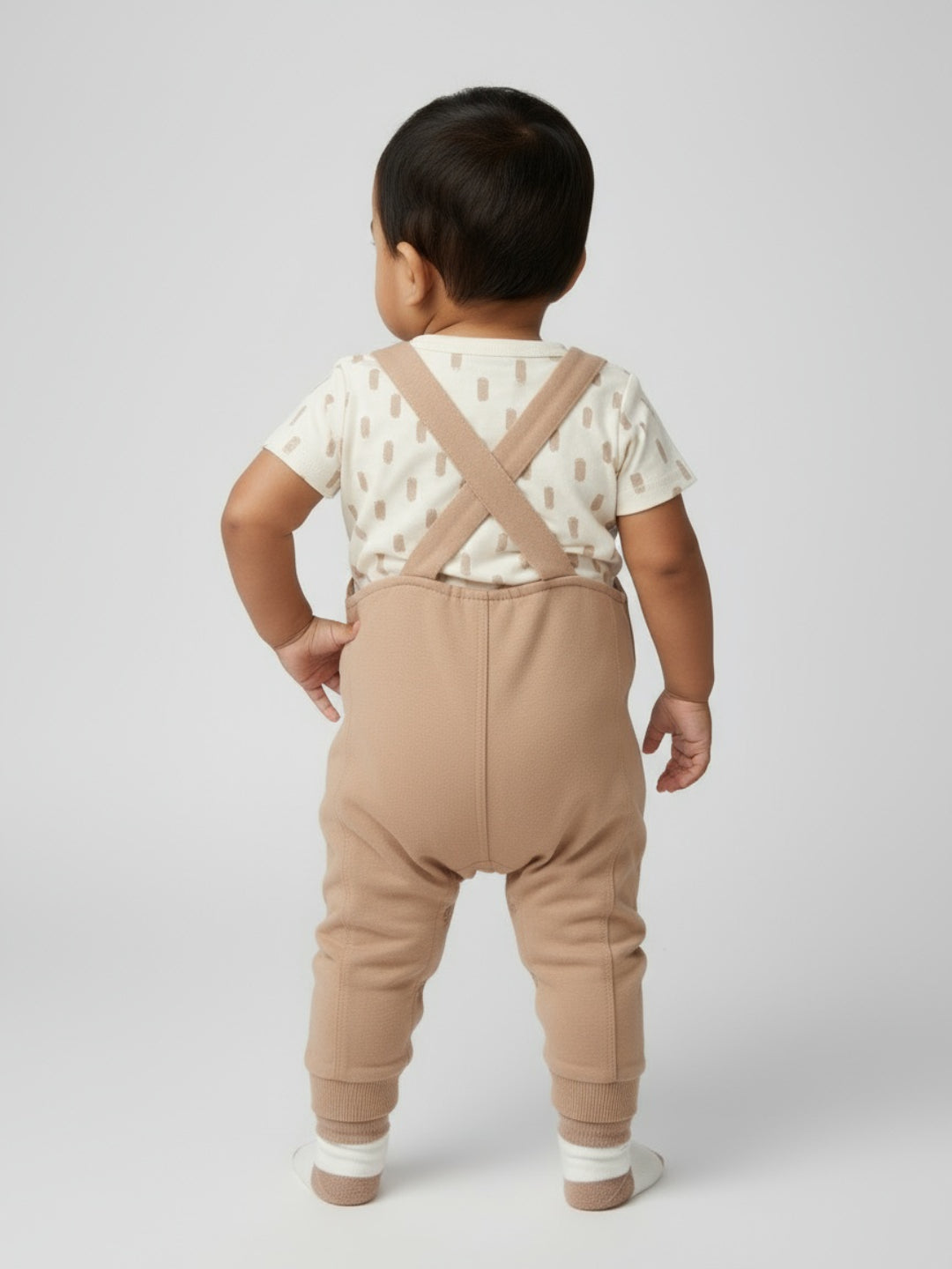 Biglilpeople Baby Boys Applique Bunny Dungaree Set with Socks