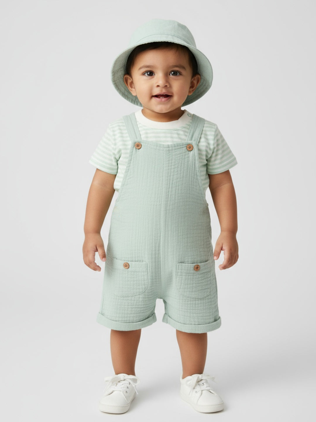 Biglilpeople Boys Solid Dungaree and T-Shirt Set with Hat