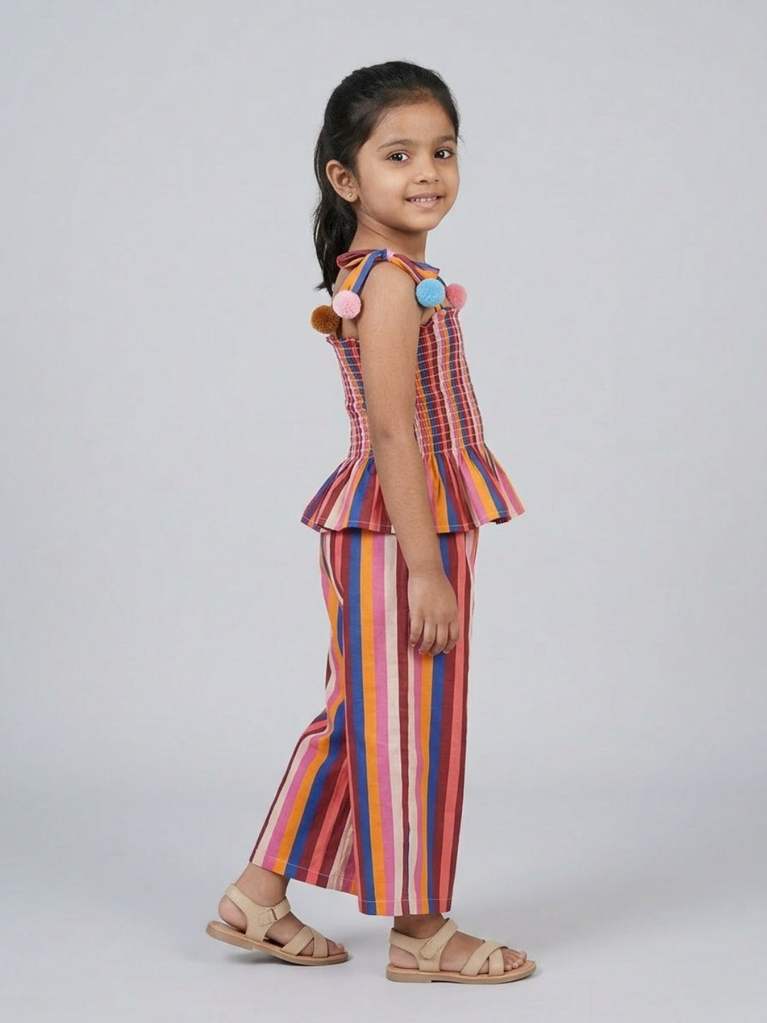 Biglilpeople Top sin mangas con cuello cuadrado, estampado a rayas multicolor y pompones para niñas, con palazo de pierna ancha