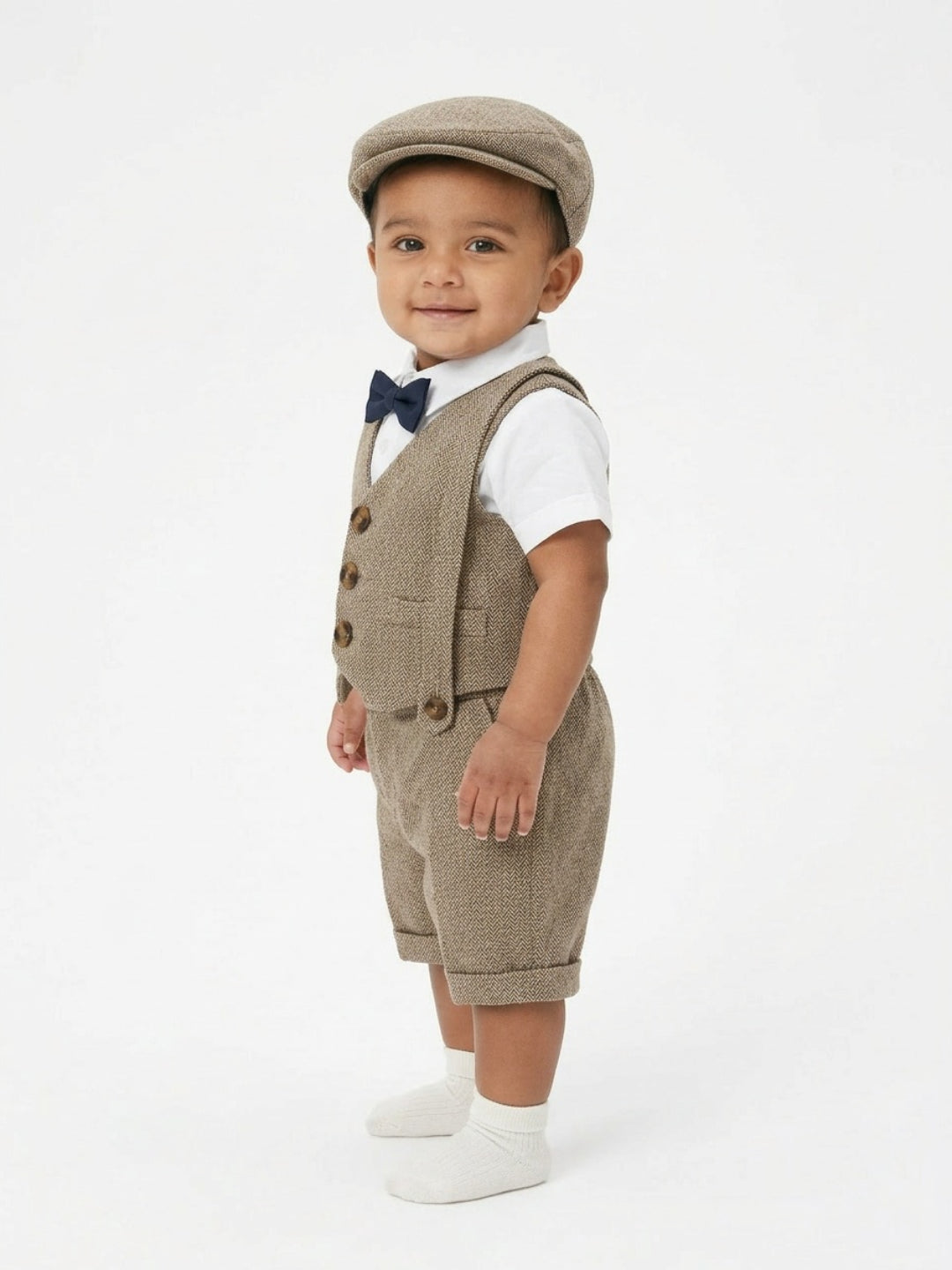 Conjunto de traje para bebé niño Biglilpeople: camisa con chaleco, pantalón con tirantes, gorra y pajarita clásica