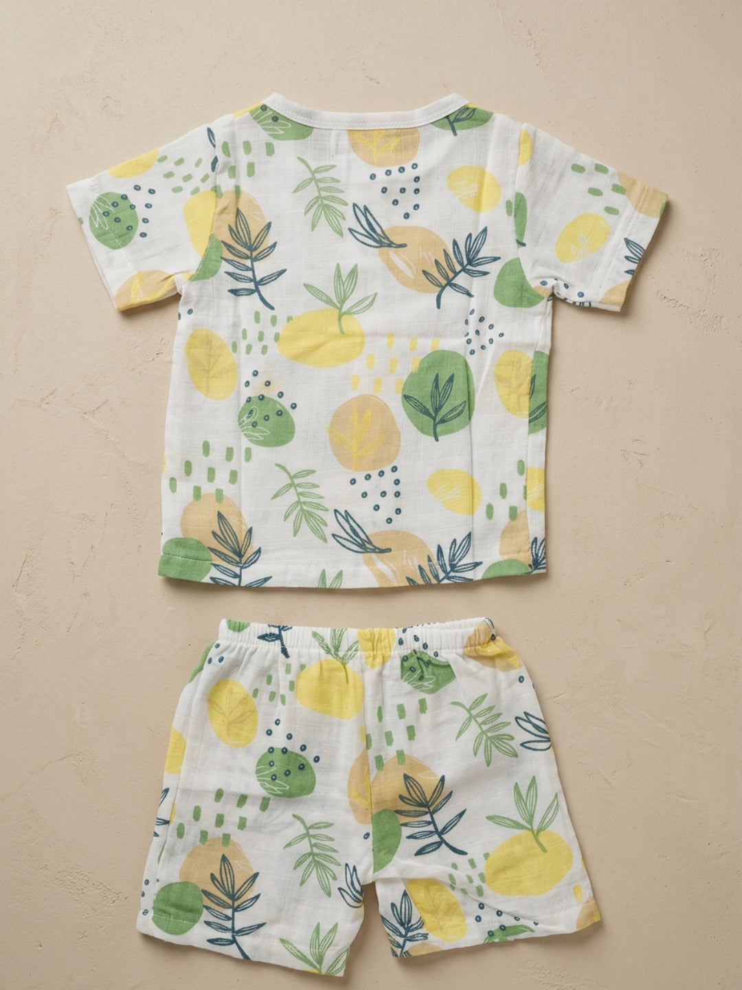 Biglilpeople Unisex Multicolor Fruit & Leaf Print Round Neck Short Sleeves Clothing Set