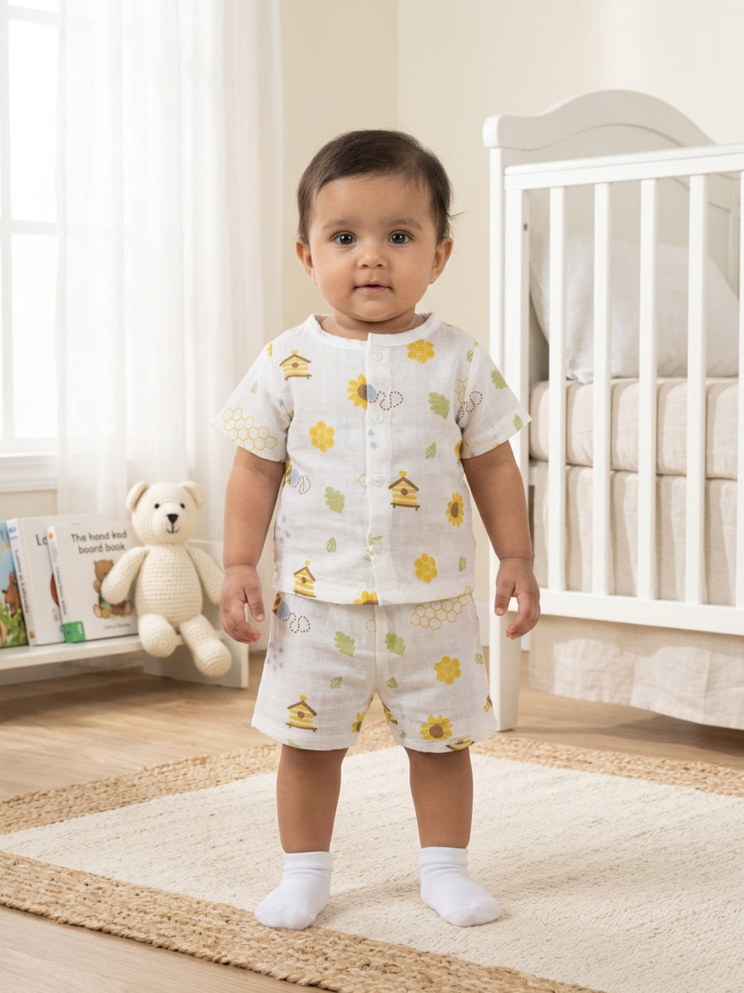 Biglilpeople Unisex Multicolor Floral & Honeybee Round Neck Short Sleeves Clothing Set