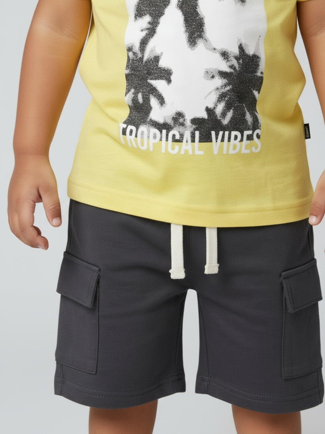 Biglilpeople Boys Graphic Print T-Shirt and Cargo Shorts Set with Sunglasses