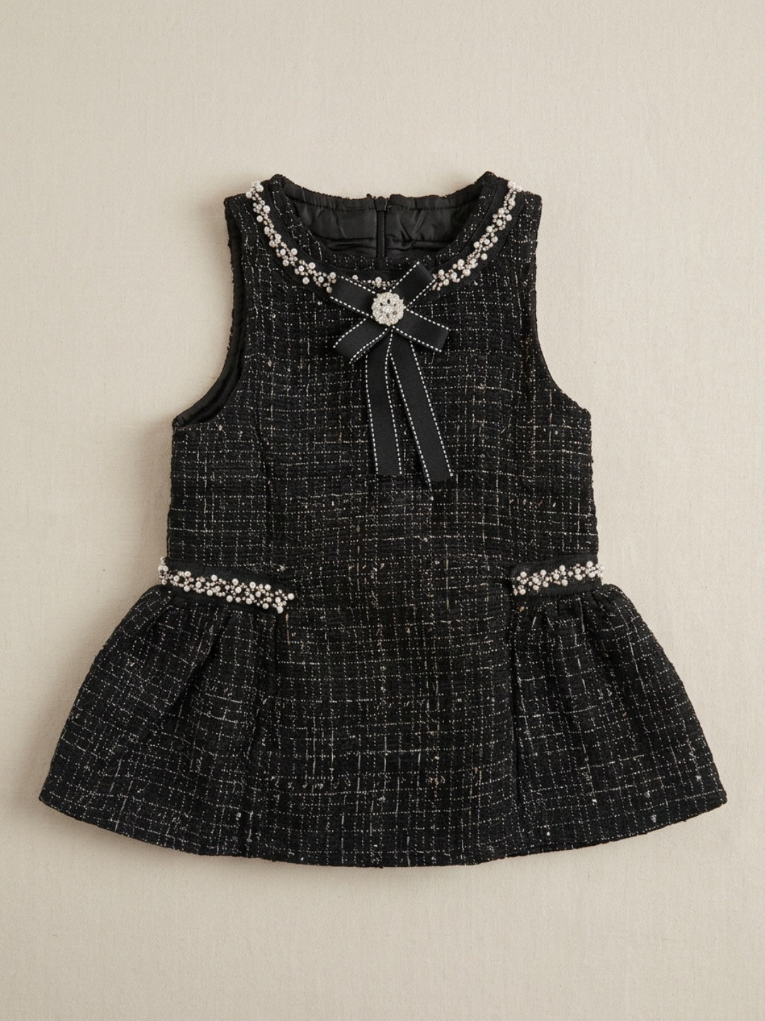 Biglilpeople Girls Black Tweed Bow Detailed Round Neck Sleeveless A-Line Dress