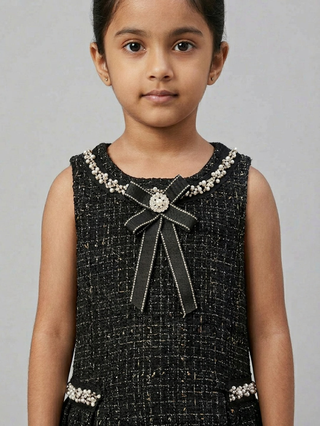 Biglilpeople Girls Black Tweed Bow Detailed Round Neck Sleeveless A-Line Dress