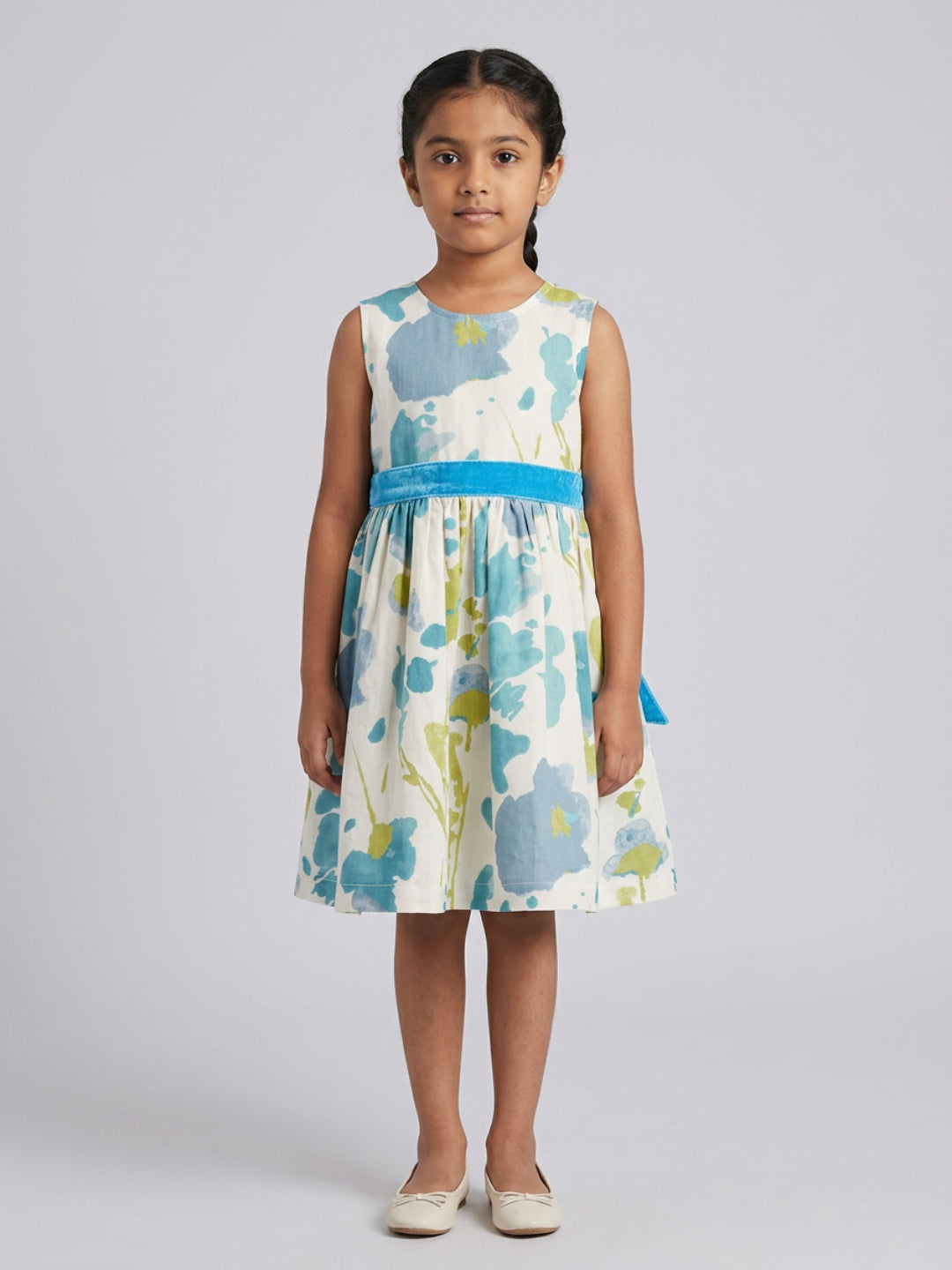 Vestido acampanado sin mangas con cuello redondo y estampado abstracto multicolor para niña de Biglilpeople
