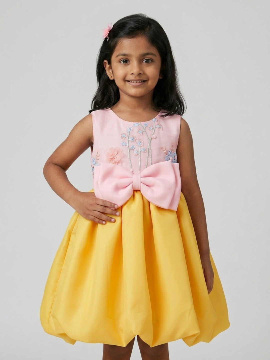 Biglilpeople Girls Multicolour Color-Blocked Bow Round Neck Sleeveless Fit & Flare Dress