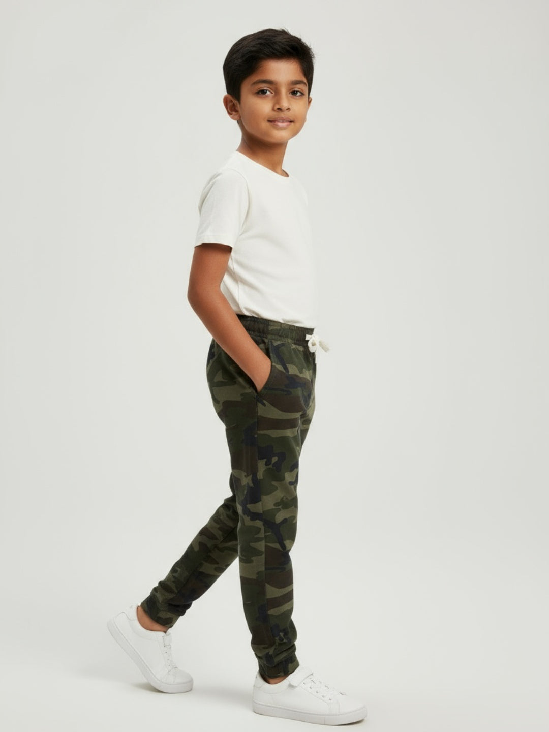 Biglilpeople Boys Camouflage Full Mid-Rise Joggers