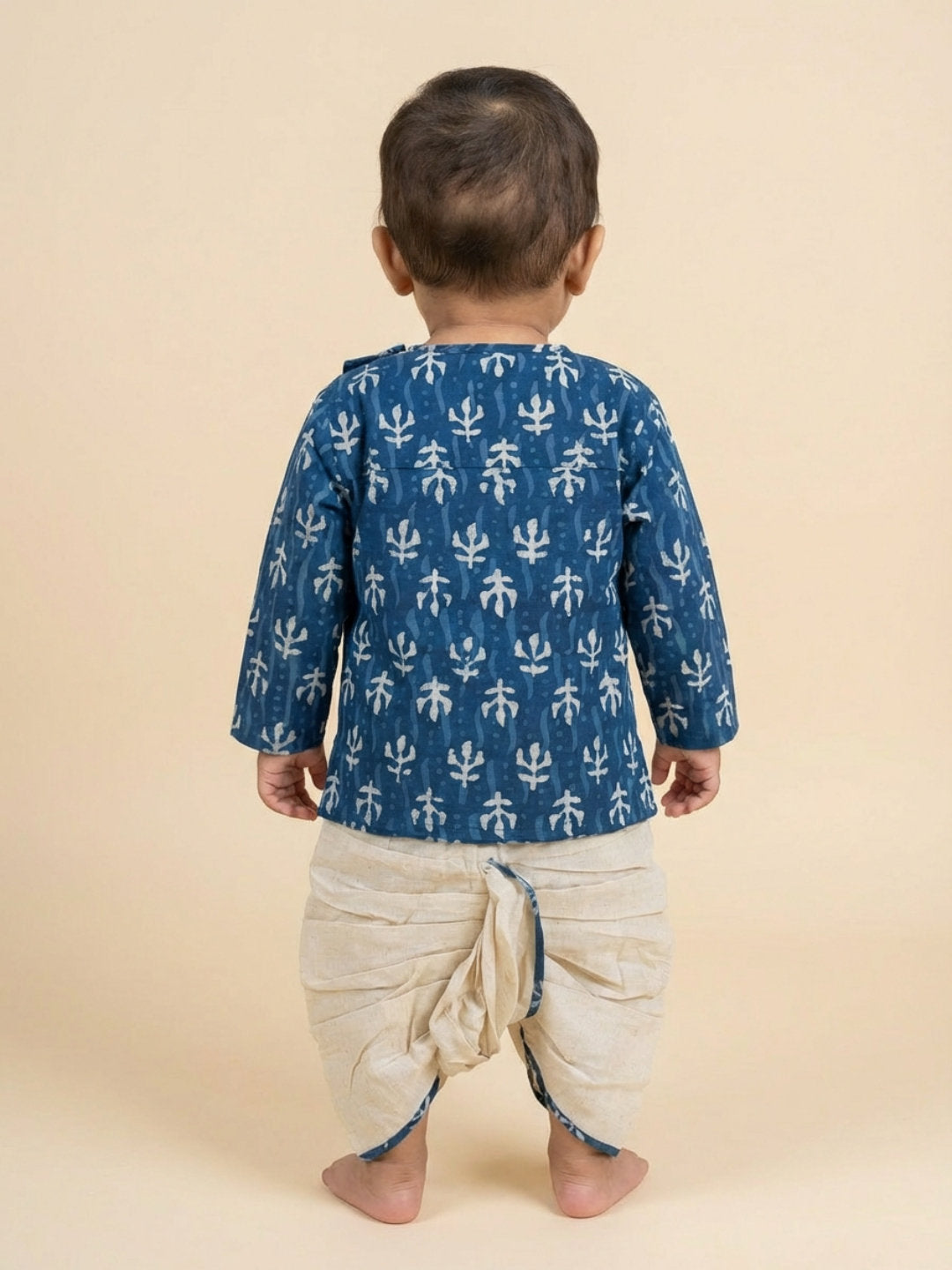 Conjunto de Kurta Angrakha de manga larga con cuello redondo y pantalones Dhoti para niños Biglilpeople, color azul