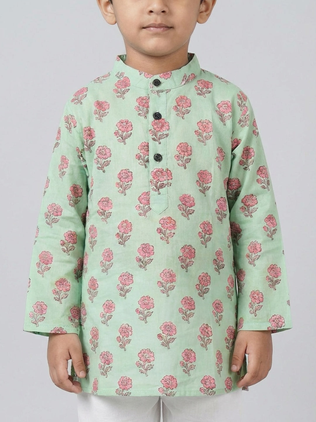 Biglilpeople Boys Green Floral Print Mandarin Collar Full Sleeves Straight Kurta Pyjamas Set