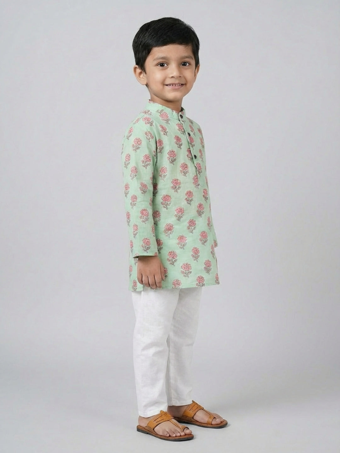Biglilpeople Boys Green Floral Print Mandarin Collar Full Sleeves Straight Kurta Pyjamas Set