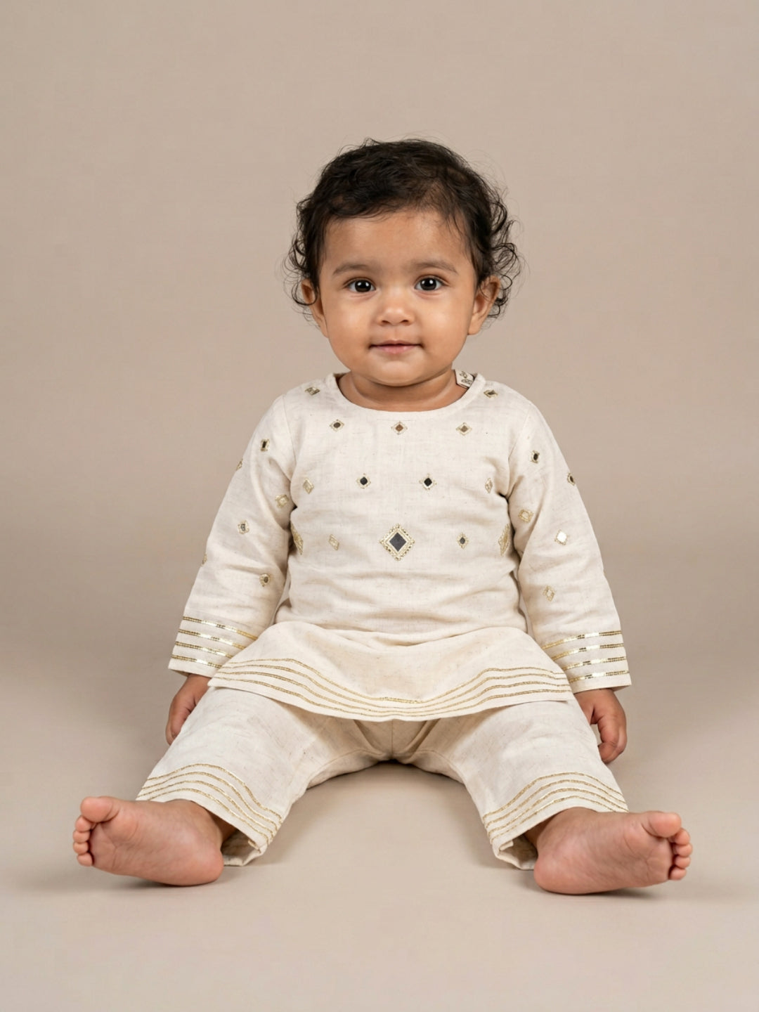 Biglilpeople Infant Girls Off-White Mirror Work Straight Kurta & Pyjamas Set