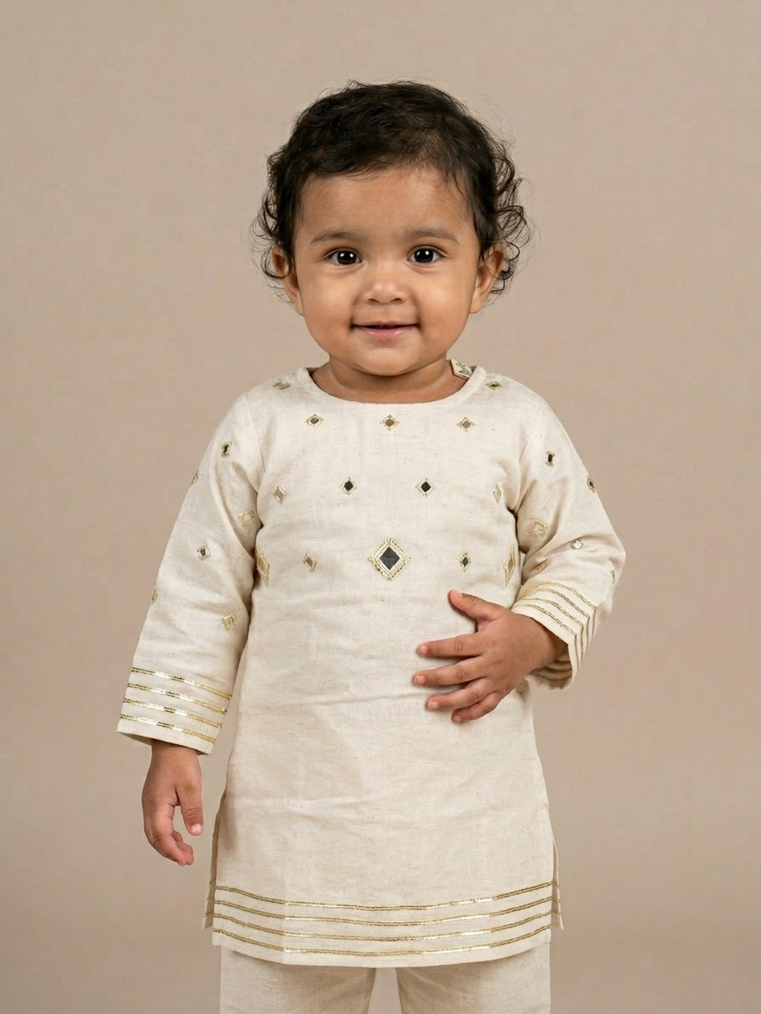 Biglilpeople Infant Girls Off-White Mirror Work Straight Kurta & Pyjamas Set