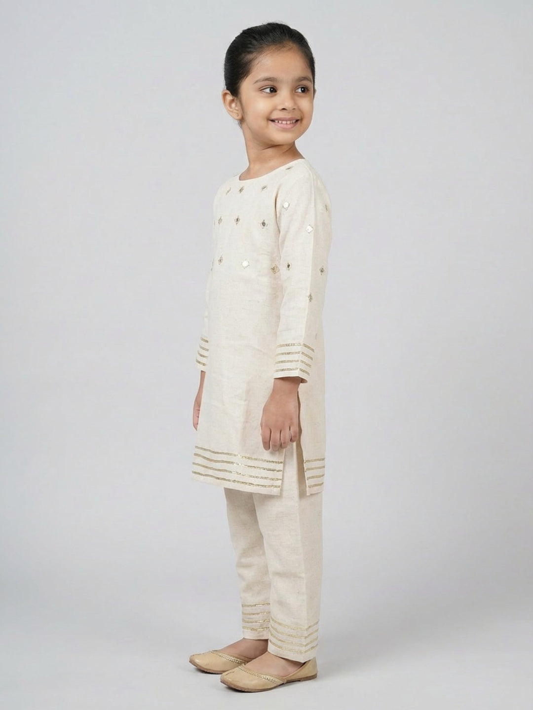 Biglilpeople Girls Ivory Mirror Work Straight Kurta & Pyjamas Set