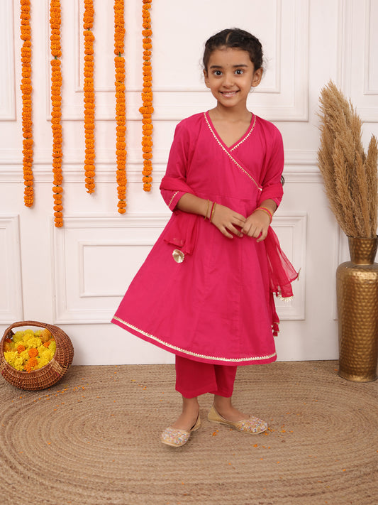 Biglilpeople Girls Solid V-Neck 3/4th Sleeves Angrakha Set