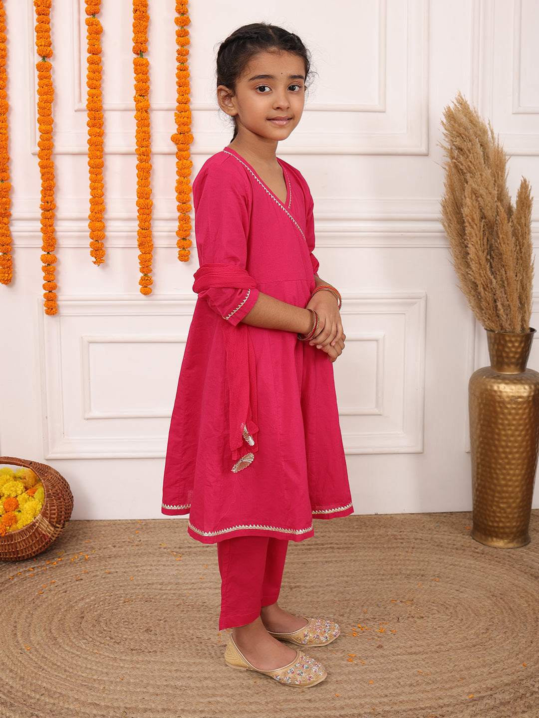 Biglilpeople Girls Solid V-Neck 3/4th Sleeves Angrakha Set