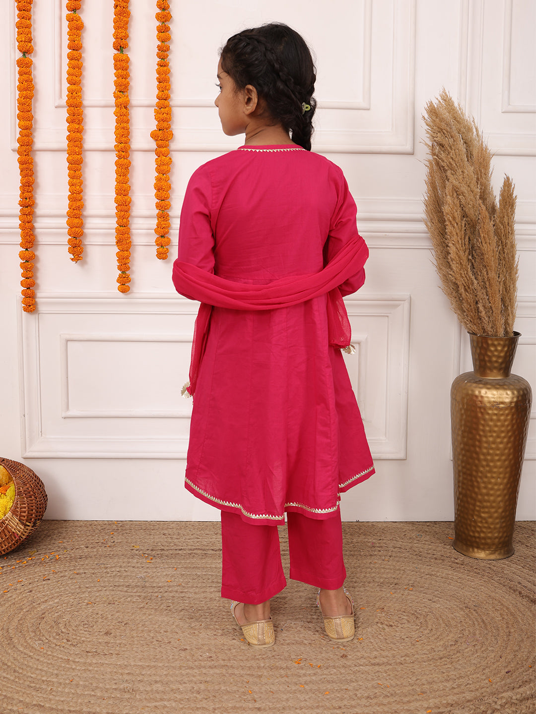 Biglilpeople Girls Solid V-Neck 3/4th Sleeves Angrakha Set