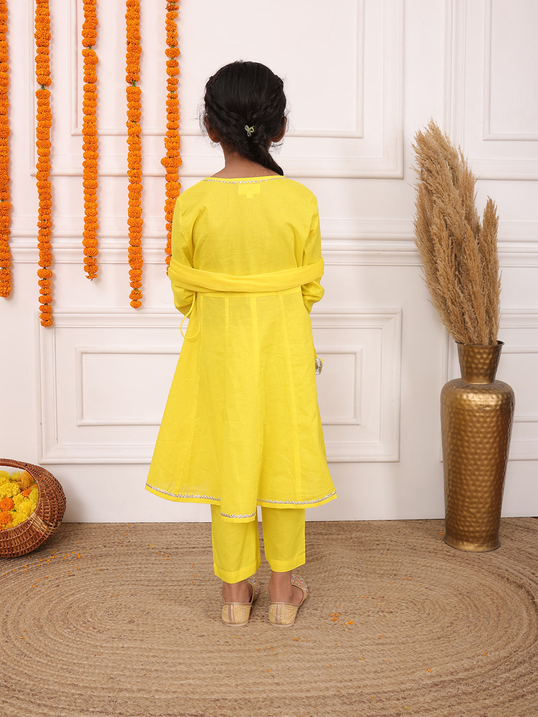 Biglilpeople Girls Solid V-Neck 3/4th Sleeves Angrakha Set