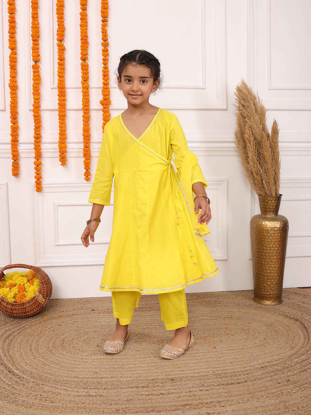 Biglilpeople Girls Solid V-Neck 3/4th Sleeves Angrakha Set