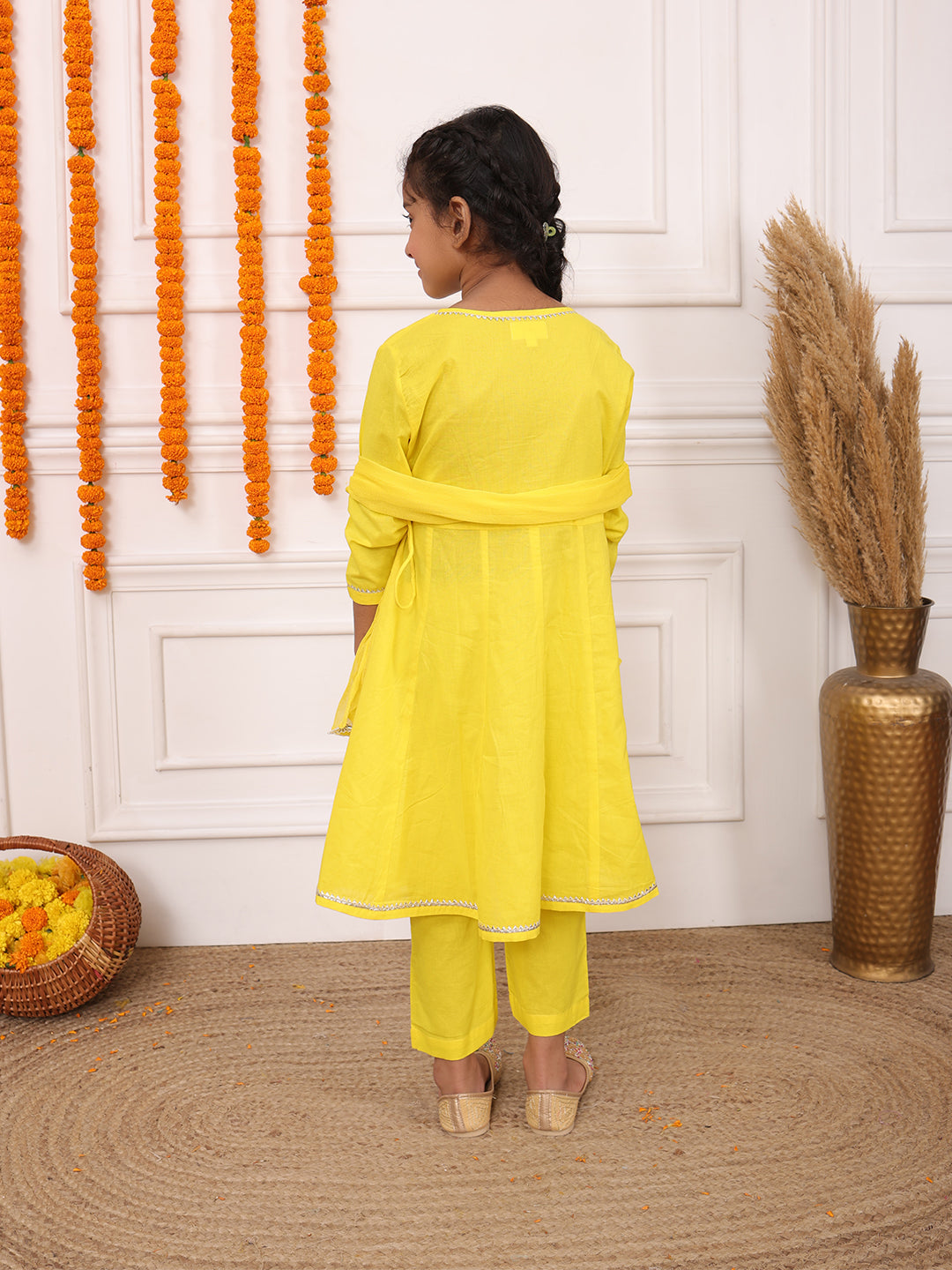 Biglilpeople Girls Solid V-Neck 3/4th Sleeves Angrakha Set