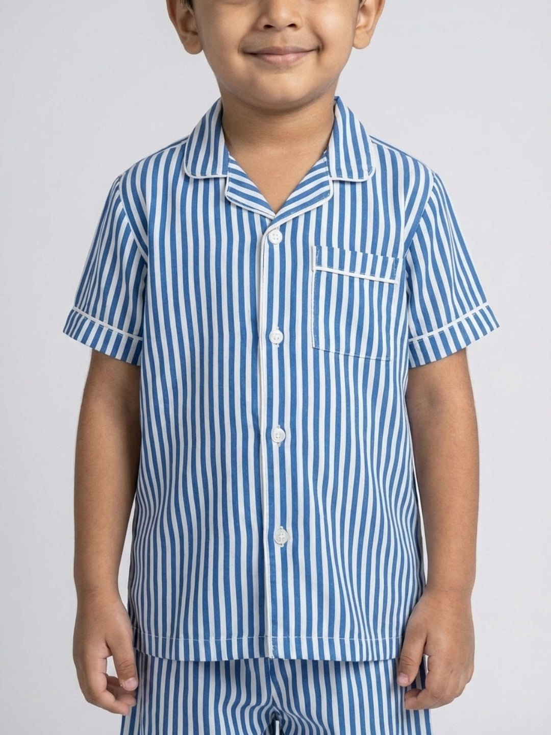 बिग्लिलपीपल लड़कों की नीली और सफेद धारीदार शुद्ध सूती शॉर्ट स्लीव शर्ट और शॉर्ट्स नाइटसूट