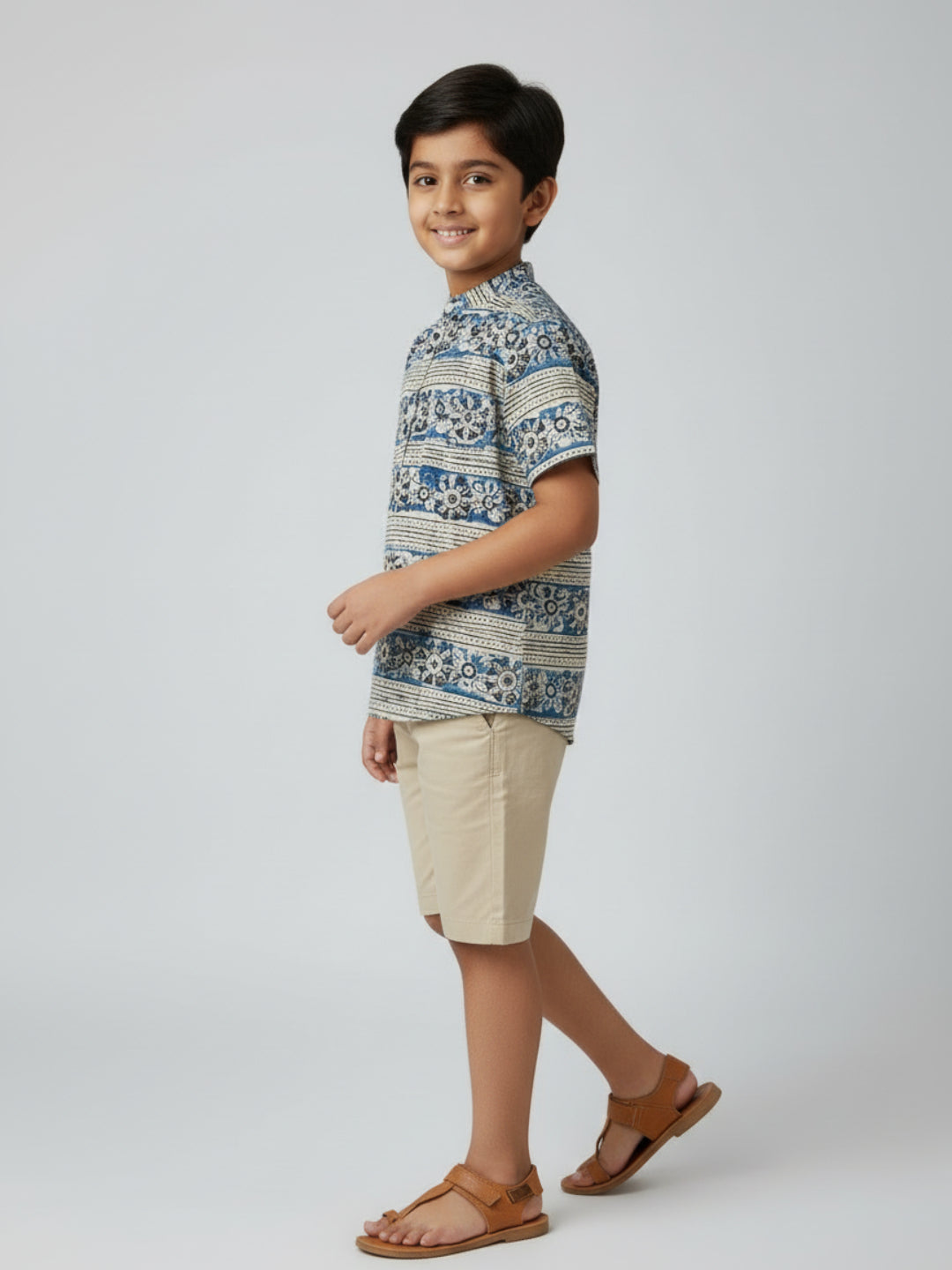 Biglilpeople Boys Blue & Black Kalamkari Print Pure Cotton Mandarin Collar Shirt