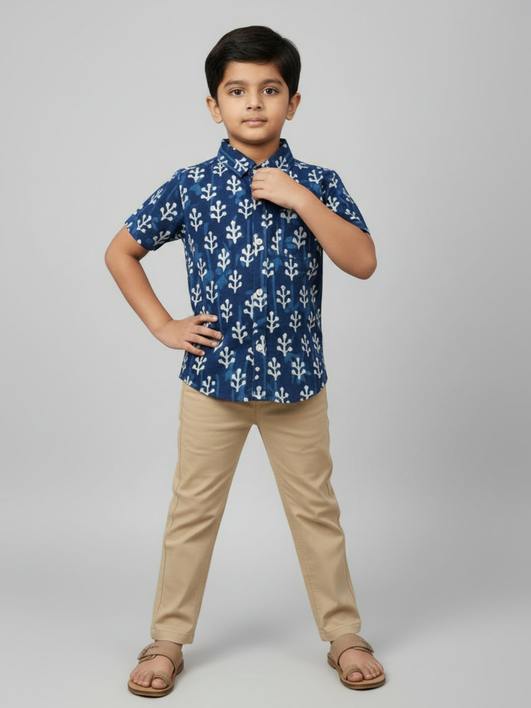 Biglilpeople Boys Navy Blue Cotton Daboo Indigo Print Pure Cotton Spread Collar Shirt