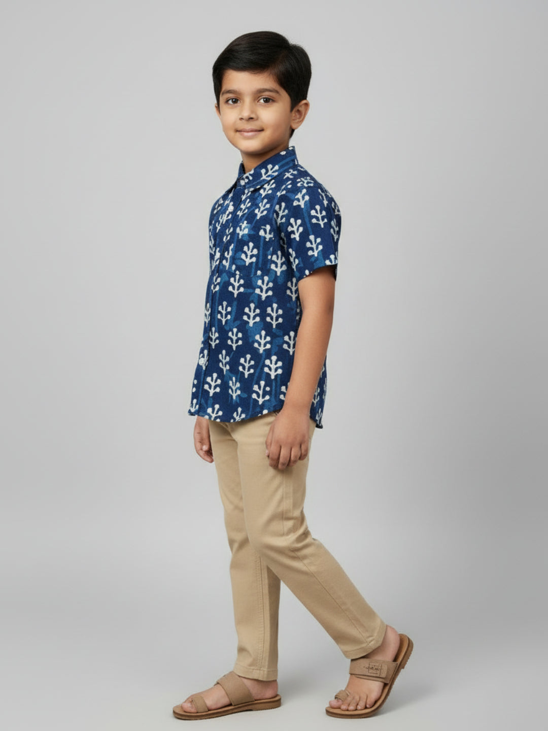 Biglilpeople Boys Navy Blue Cotton Daboo Indigo Print Pure Cotton Spread Collar Shirt