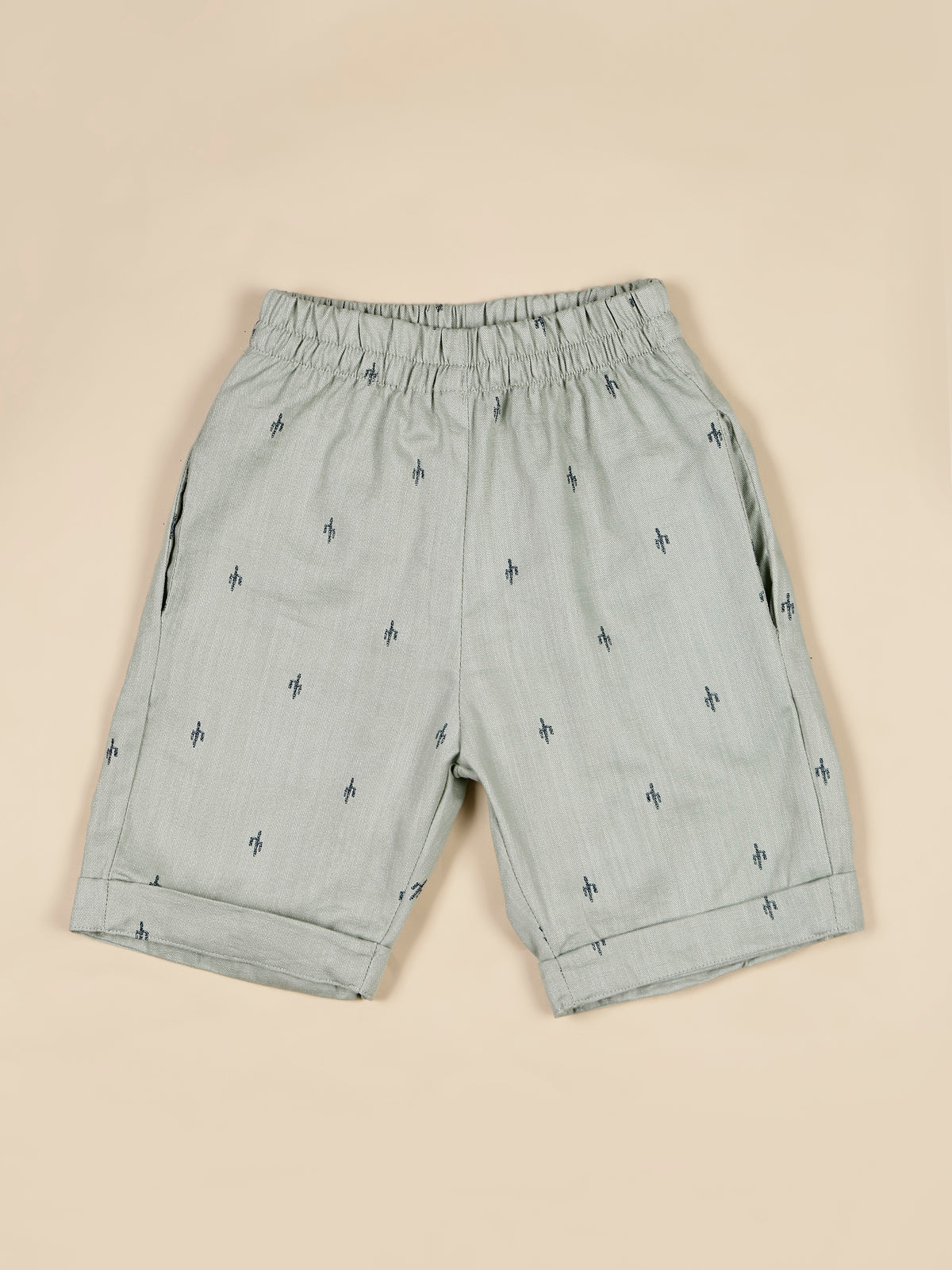 Conjunto coordinado con estampado de cactus